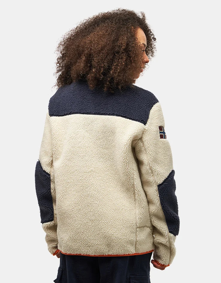Napapijri Geographic Sherpa Jacket – Premium Winter Wear