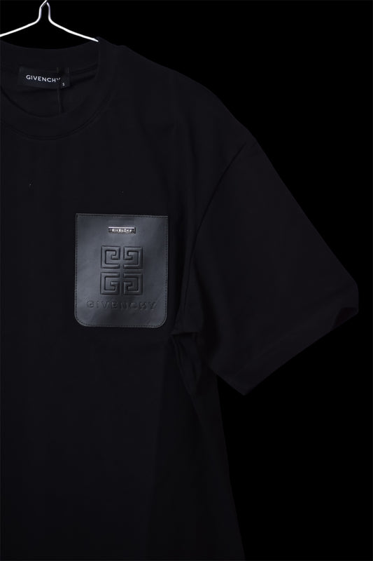Givenchy T-shirt " Black" Last Piece L